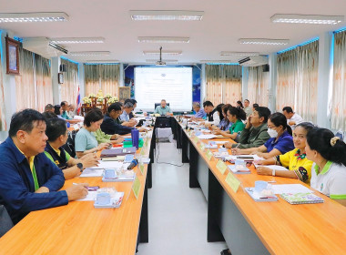 การประชุมคณะอนุกรรมการส่งเสริมและพัฒนาอาชีพตามนโยบายที่ดินแห่งชาติ (คทช.) สำนักงานสหกรณ์จังหวัดนครศรีธรรมราช ครั้งที่ 1/2568 โดยมีหัวหน้าส่วนราชการ และหน่วยงานเอกชนที่เกี่ยวข้อง พร้อมด้วย นายศิวกร ศรีภักดี สหกรณ์จังหวัดนครศรีธรรมราช คณะทำงานและเลขานุการ ... พารามิเตอร์รูปภาพ 40